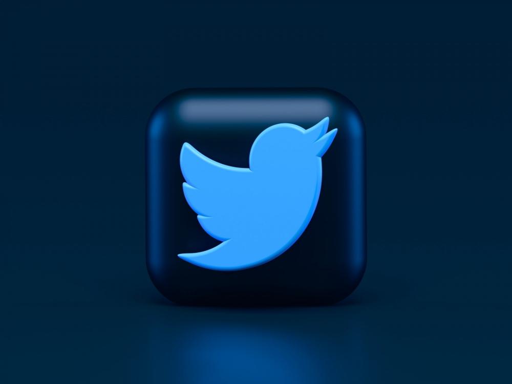 The Weekend Leader - Twitter enters restructuring mode, focuses on user growth